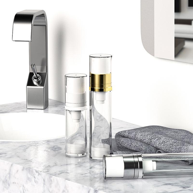 Ampolla petita de loci&oacute; blanca a l'engr&ograve;s